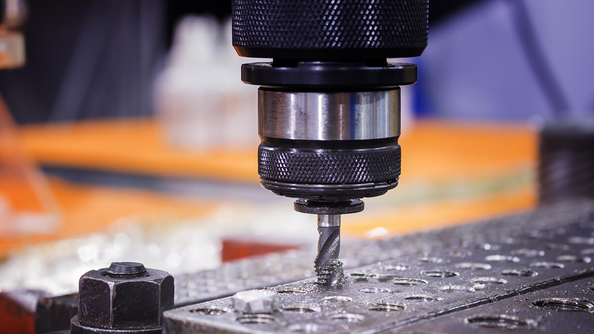 Titanium alloy deep hole thread processing technology Titanium alloy deep hole thread processing technology